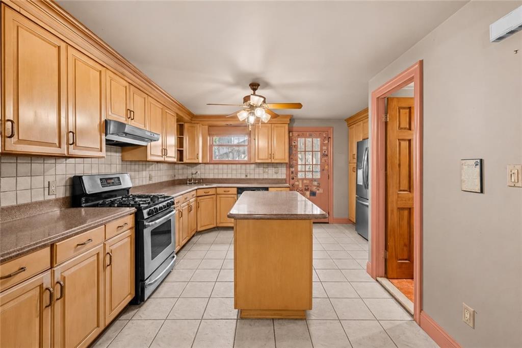 485 Clinton Street Brooklyn, NY 11231 - Photo 5 of 20