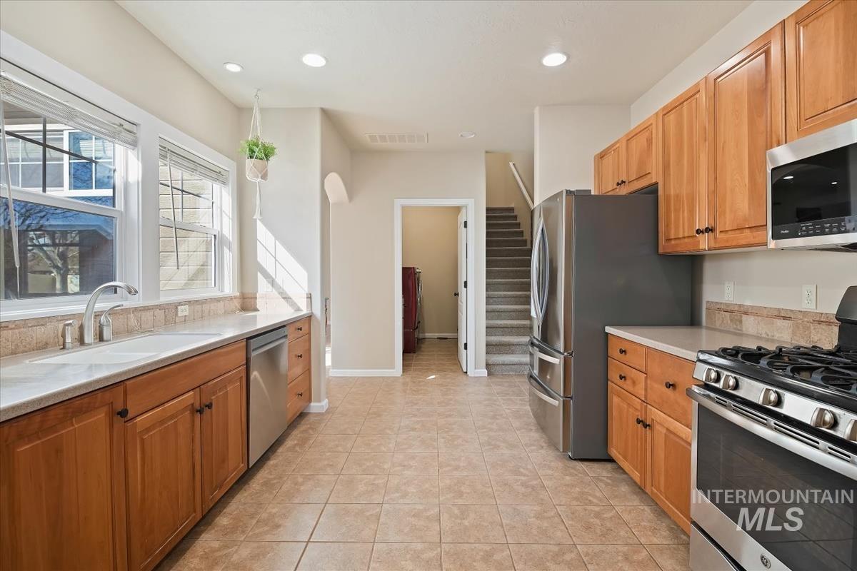 191 South Spring Lake Way Star, ID 83669 - Photo 12 of 35