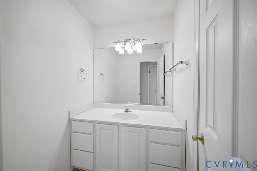 5815 Springfield Farm Lane Mineral, VA 23117 - Photo 16 of 41 Bathroom featuring vanity