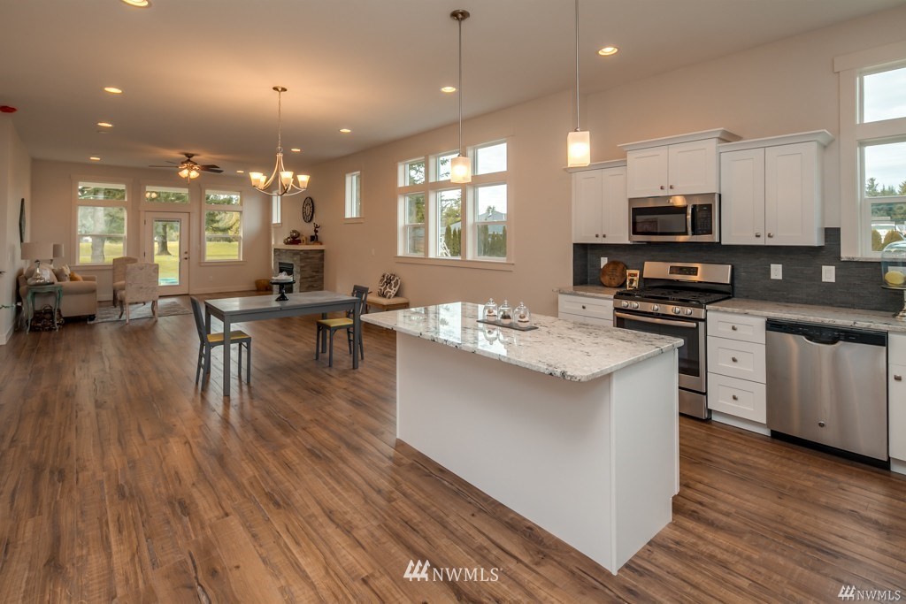6863 Hannegan Road, Unit B Everson, WA 98247 - Photo 2 of 3 Gallery Image 2
