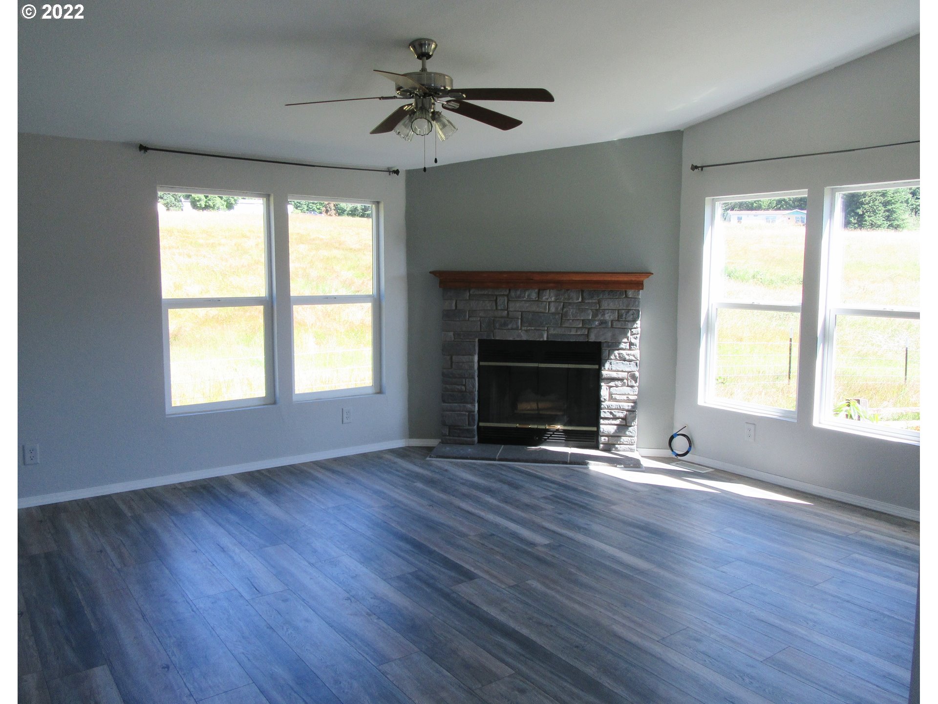 27635 Siuslaw Road Lorane, OR 97451 - Photo 11 of 20 Gallery Image 11