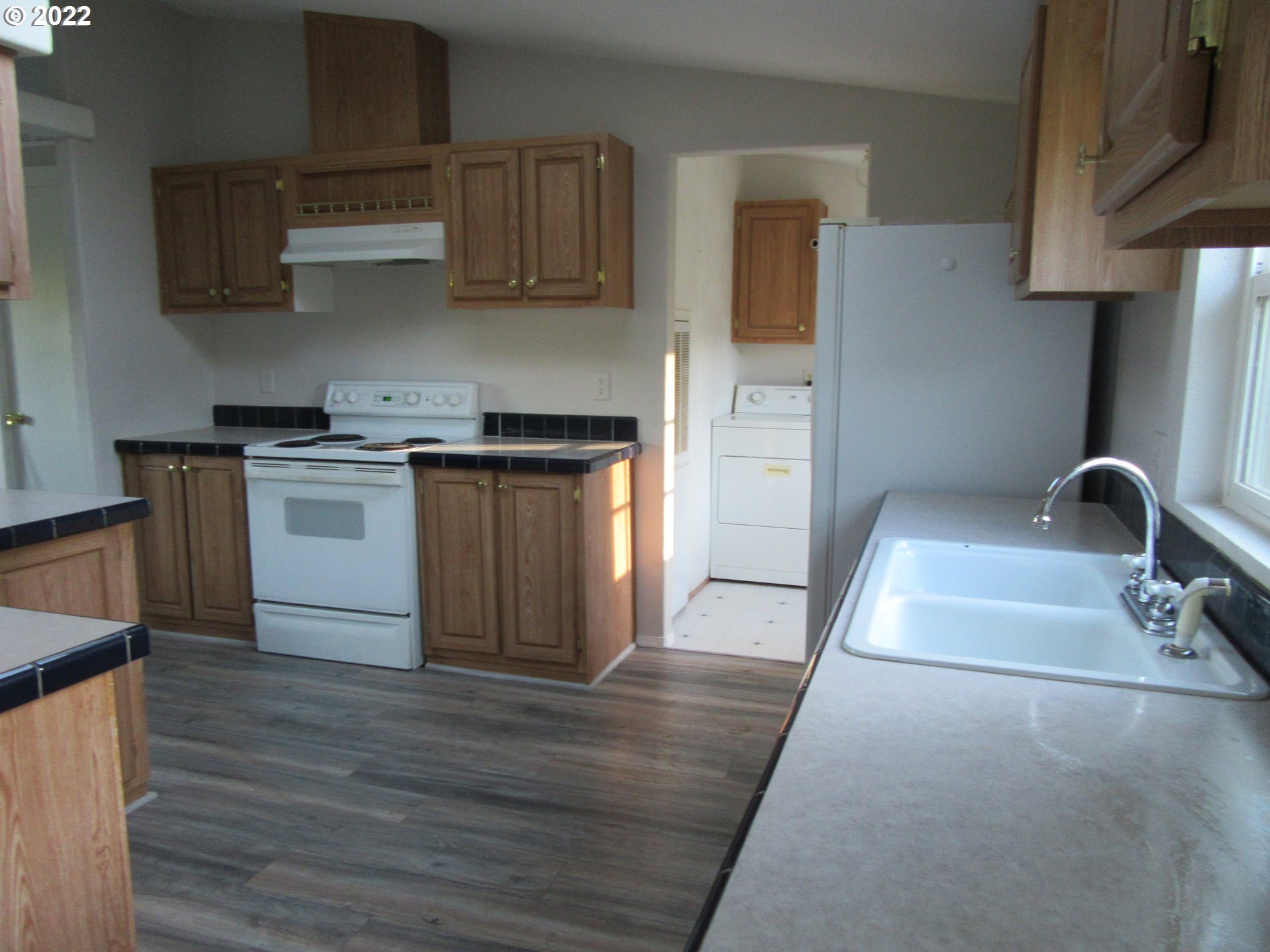 27635 Siuslaw Road Lorane, OR 97451 - Photo 10 of 20 Gallery Image 10