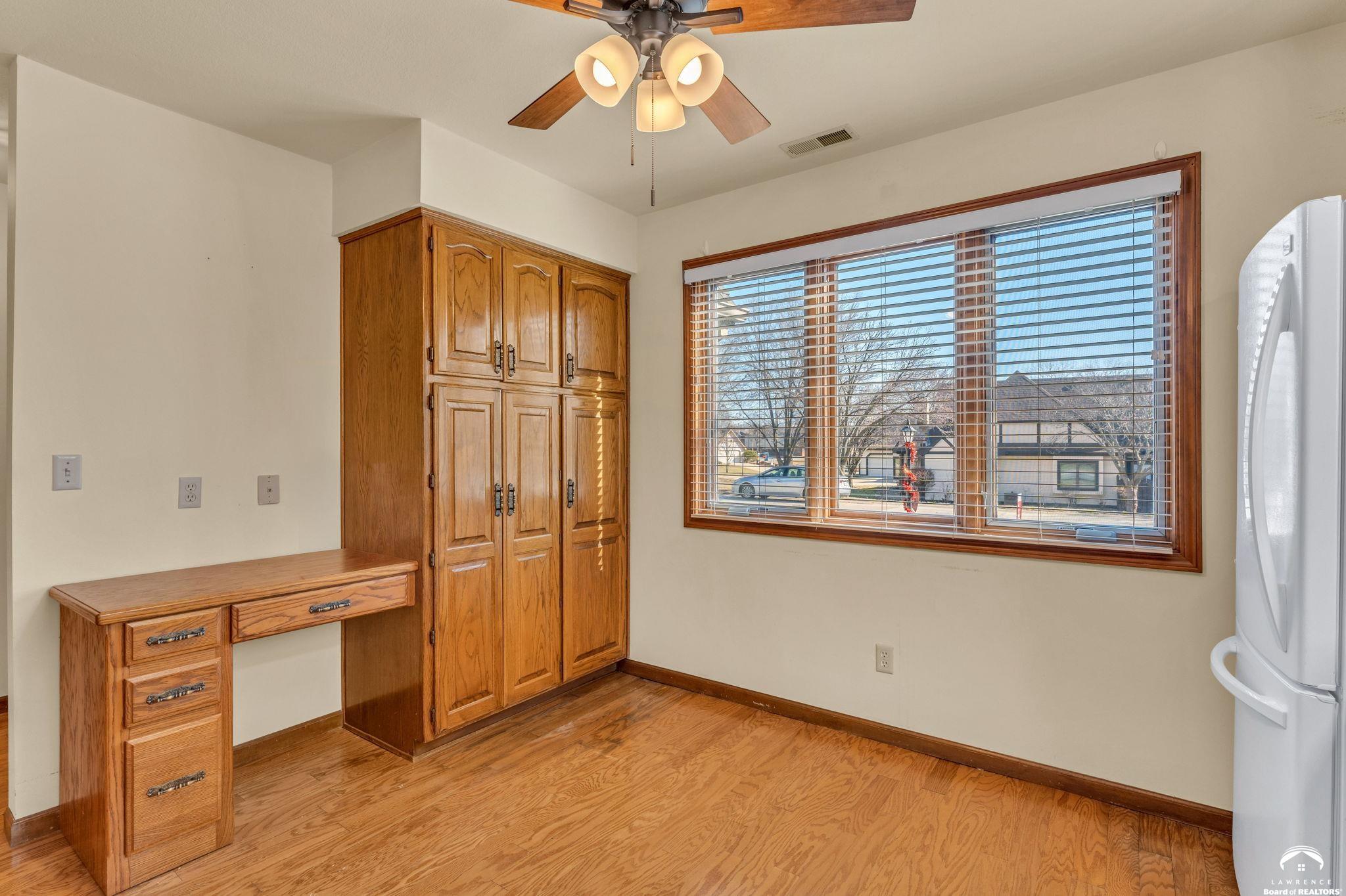 2724 Chipperfield Road Lawrence, KS 66047 - Photo 11 of 30