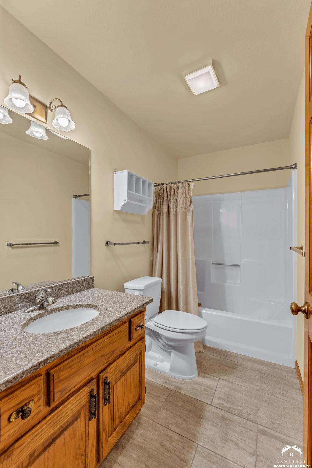 2724 Chipperfield Road Lawrence, KS 66047 - Photo 22 of 30