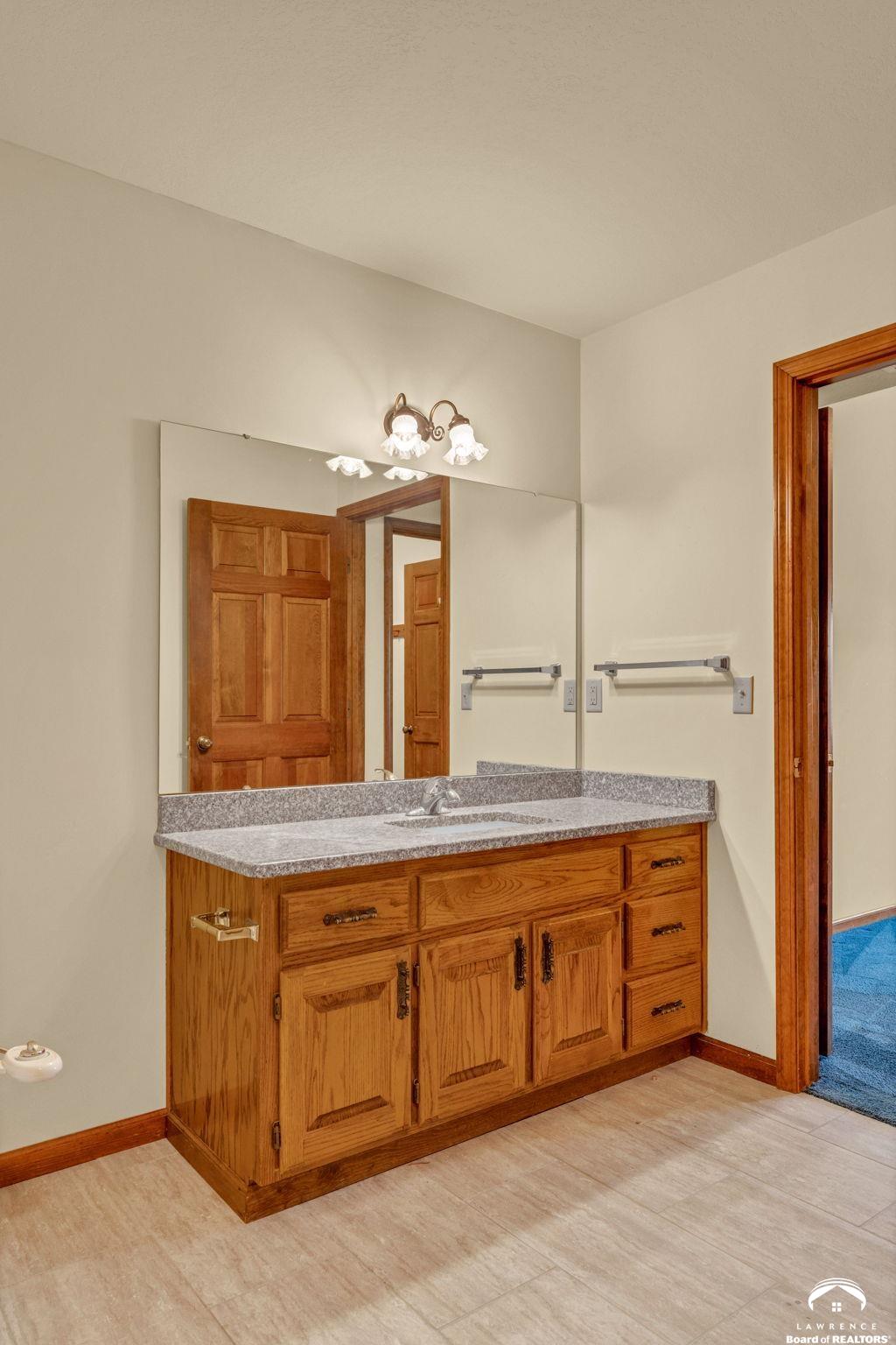 2724 Chipperfield Road Lawrence, KS 66047 - Photo 27 of 30