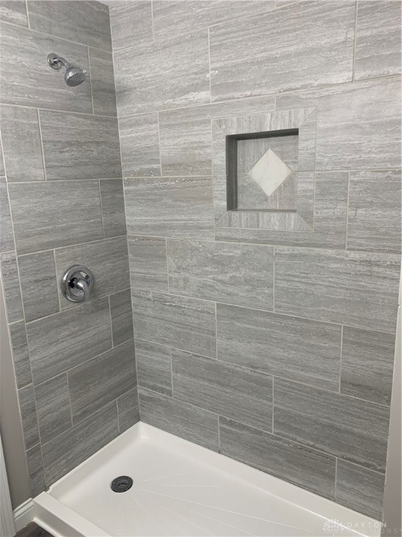8799 Slagle Road Dayton, OH 45458 - Photo 16 of 22 Gallery Image 16