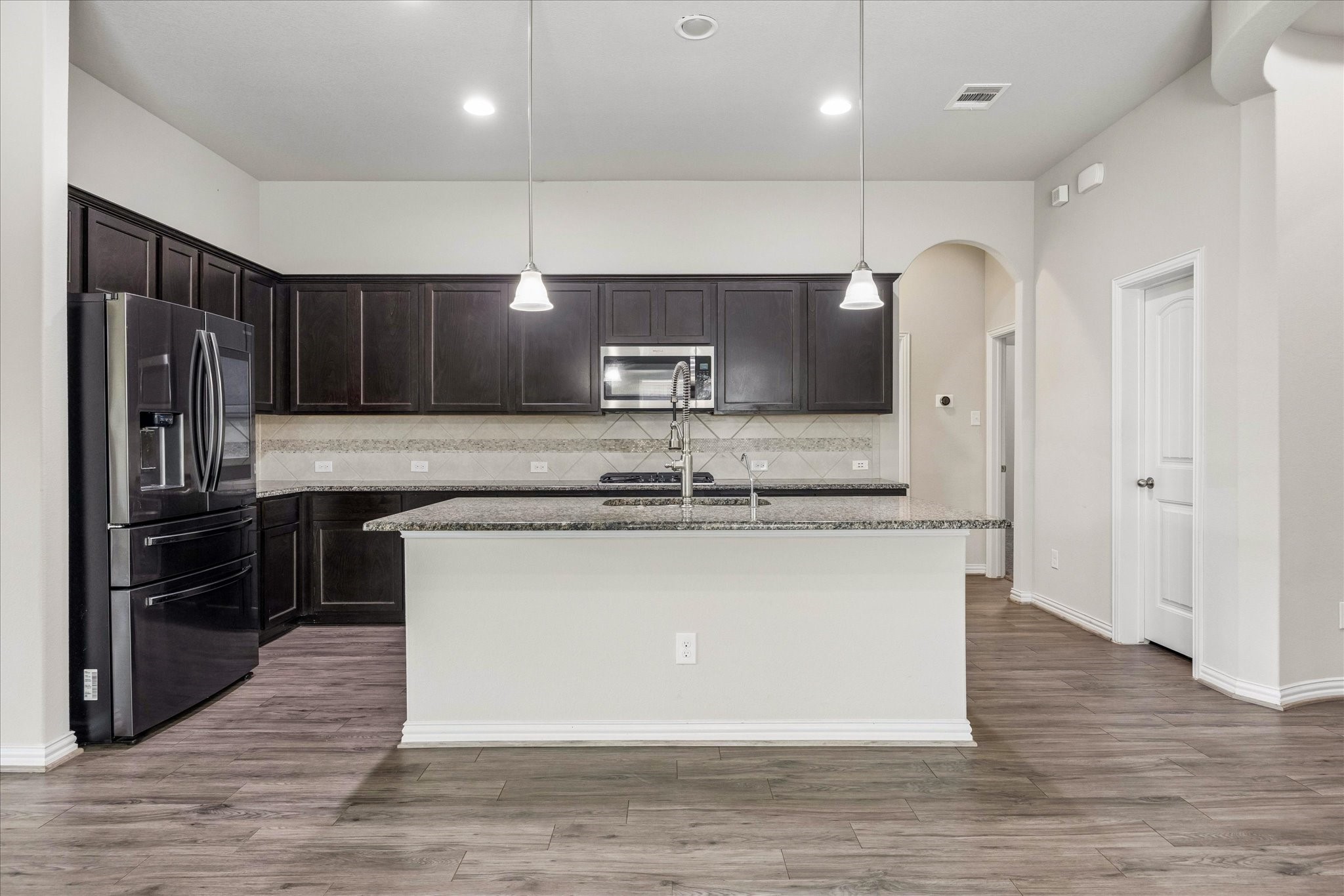 22017 Abigail Way Pflugerville, TX 78660 - Photo 4 of 34