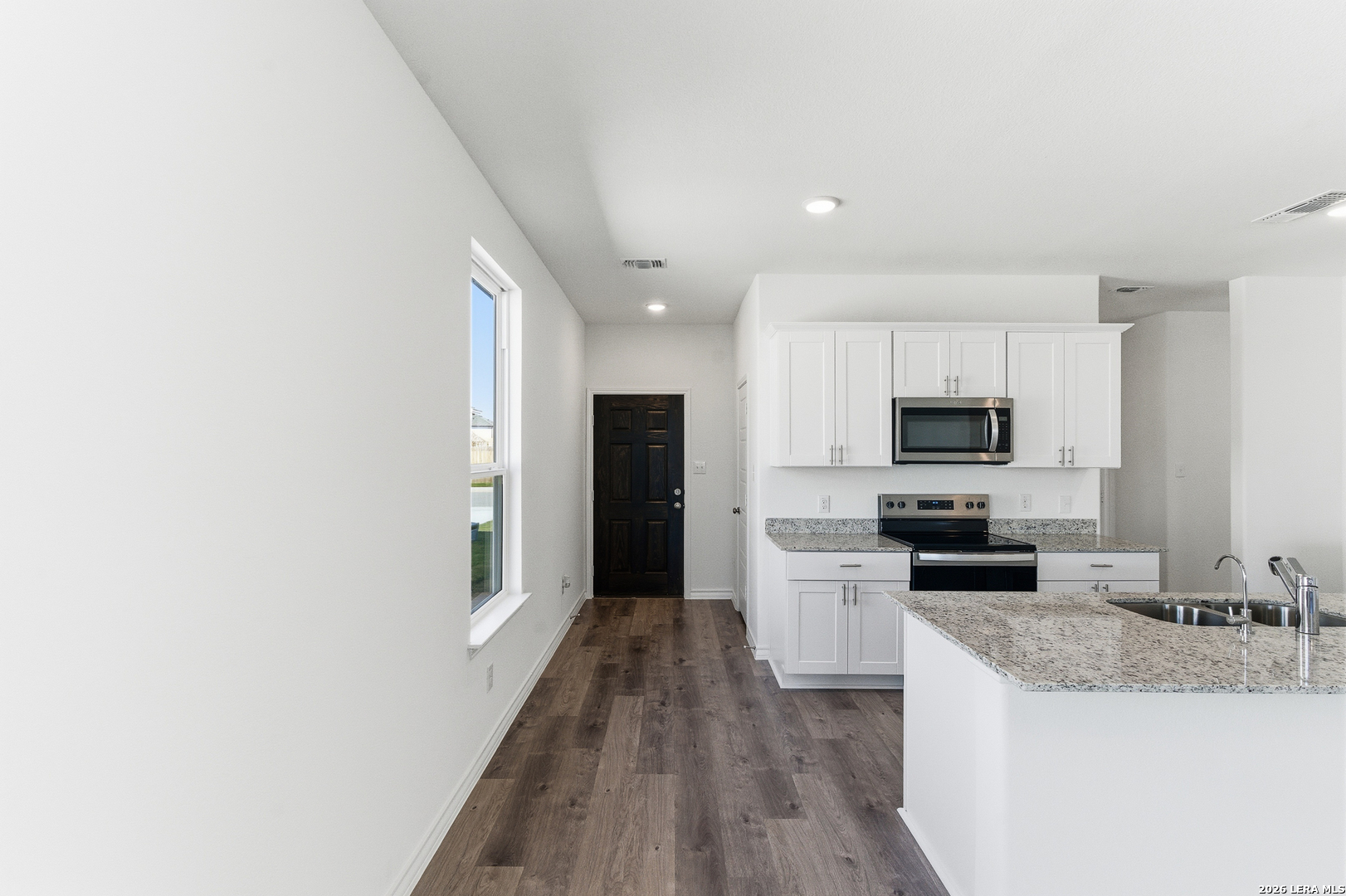 515 Raven Row Marion, TX 78124 - Photo 2 of 24