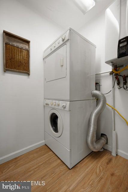 10 Mandalay Road Brick, NJ 08723 - Photo 40 of 40 Compact laundry space with modern appliances.