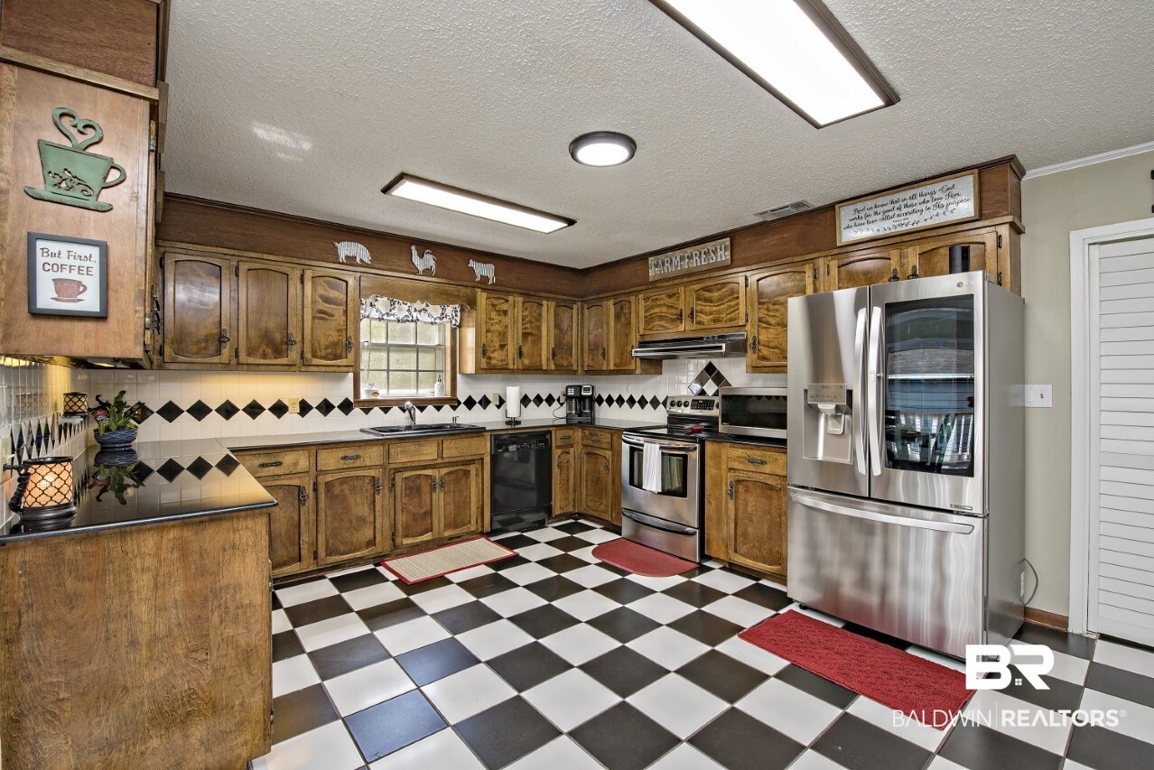 5396 Hartley Road Satsuma, AL 36572 - Photo 5 of 48