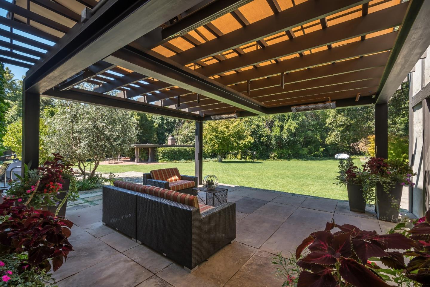 190 Bridge Road Hillsborough, CA 94010 - Photo 15 of 28