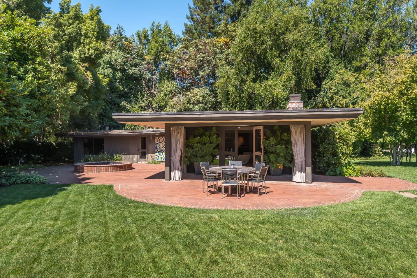 190 Bridge Road Hillsborough, CA 94010 - Photo 19 of 28