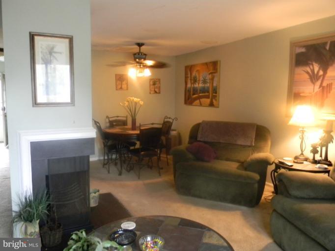 4006 Spring Run Court, Unit 2G Chantilly, VA 20151 - Photo 3 of 4 Dining Room