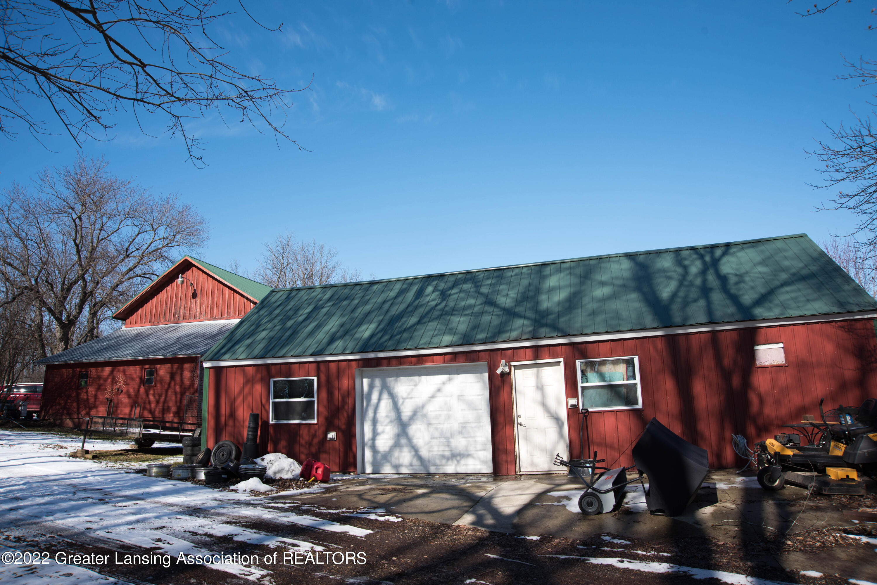 8634 Clinton Road Jackson, MI 49201 - Photo 2 of 38 KellyJoPhoto_EXP_realty-1812