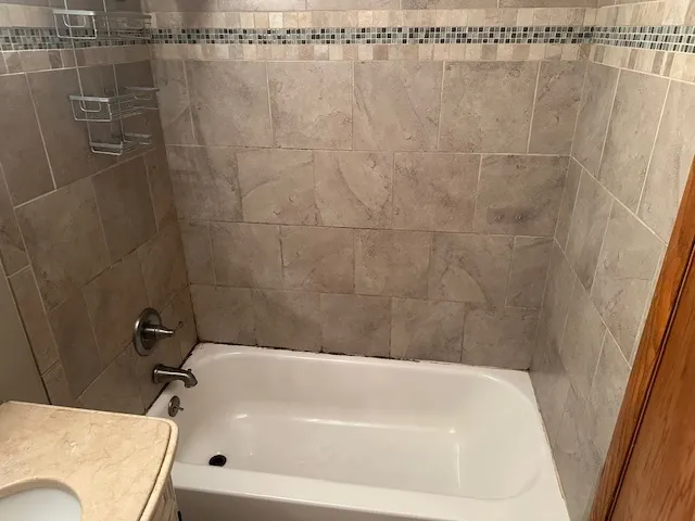 $2,500 | 740 North Northwest Highway, Unit 1, Park Ridge, IL 60068