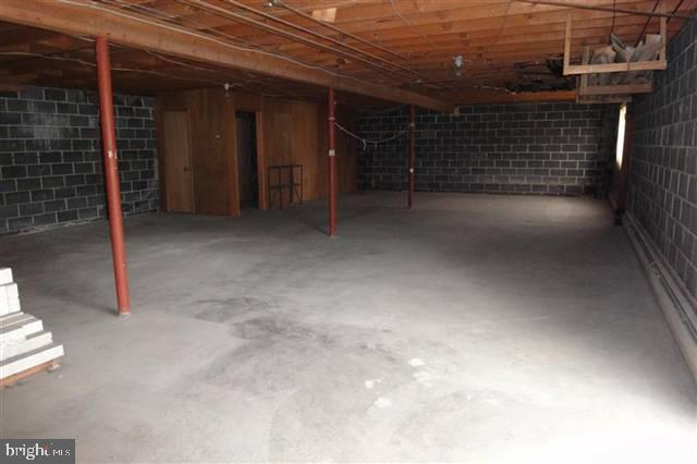1112 Enterline Road Harrisburg, PA 17110 - Photo 8 of 10 Gallery Image 8