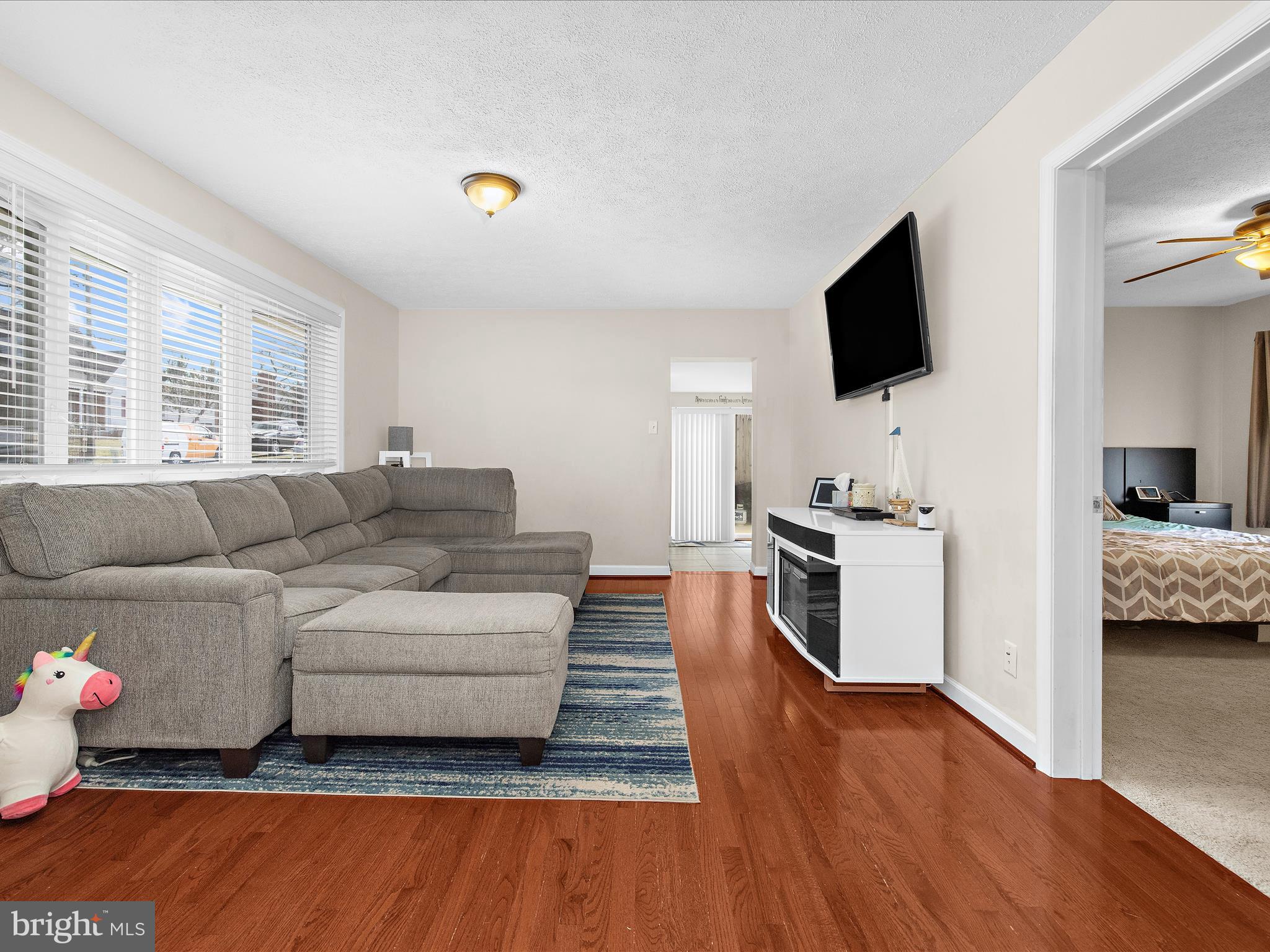 212 Winston Road Pasadena, MD 21122 - Photo 6 of 50 Gallery Image 6