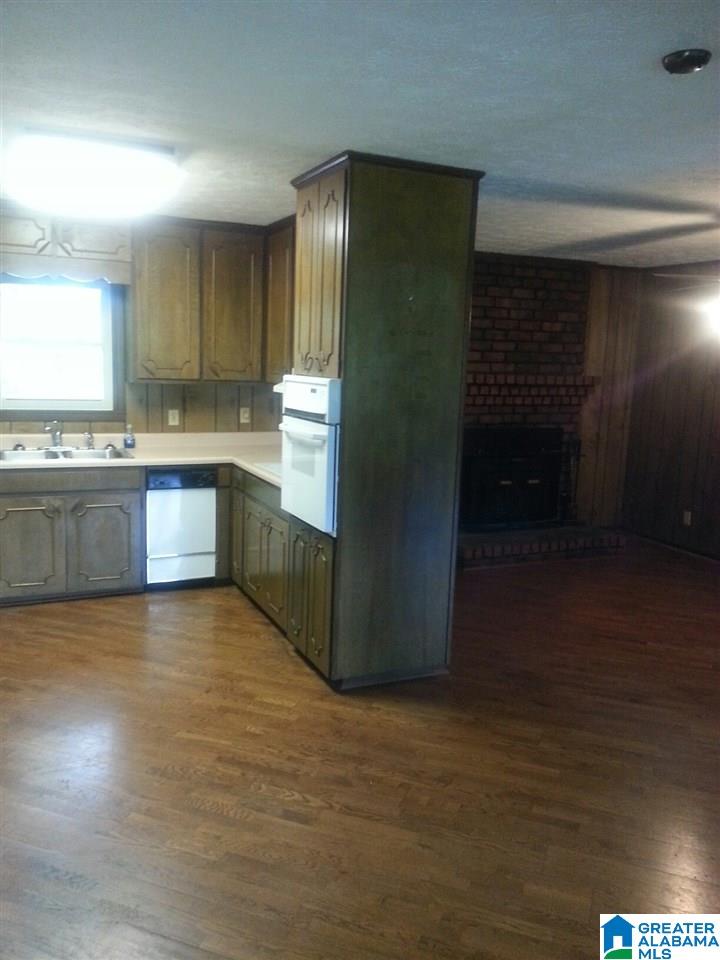 575 Chappell Street Sylacauga, AL 35151 - Photo 4 of 15