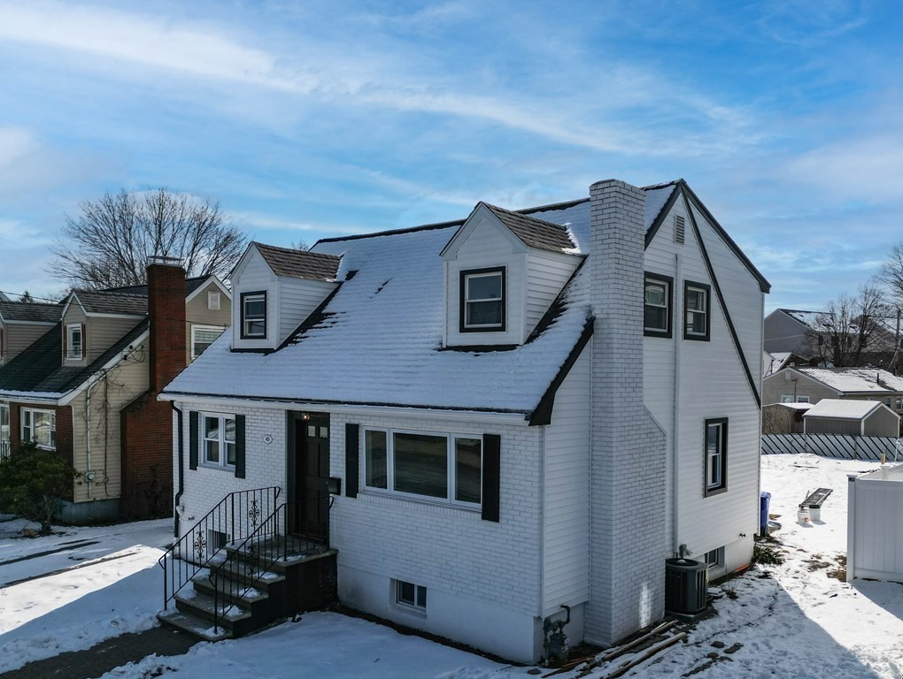 40 Como Road Boston, MA 02136 - Photo 26 of 31 a house view with a backyard space