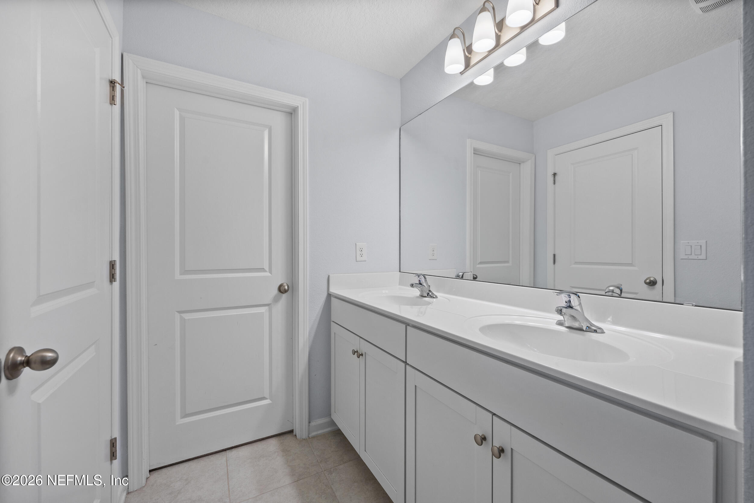560 Windermere Way St. Augustine, FL 32095 - Photo 17 of 48 Spacious En Suite