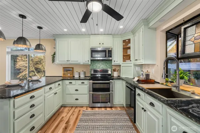 $785,000 | 10906 Minterwood Drive Northwest, Gig Harbor, WA 98329