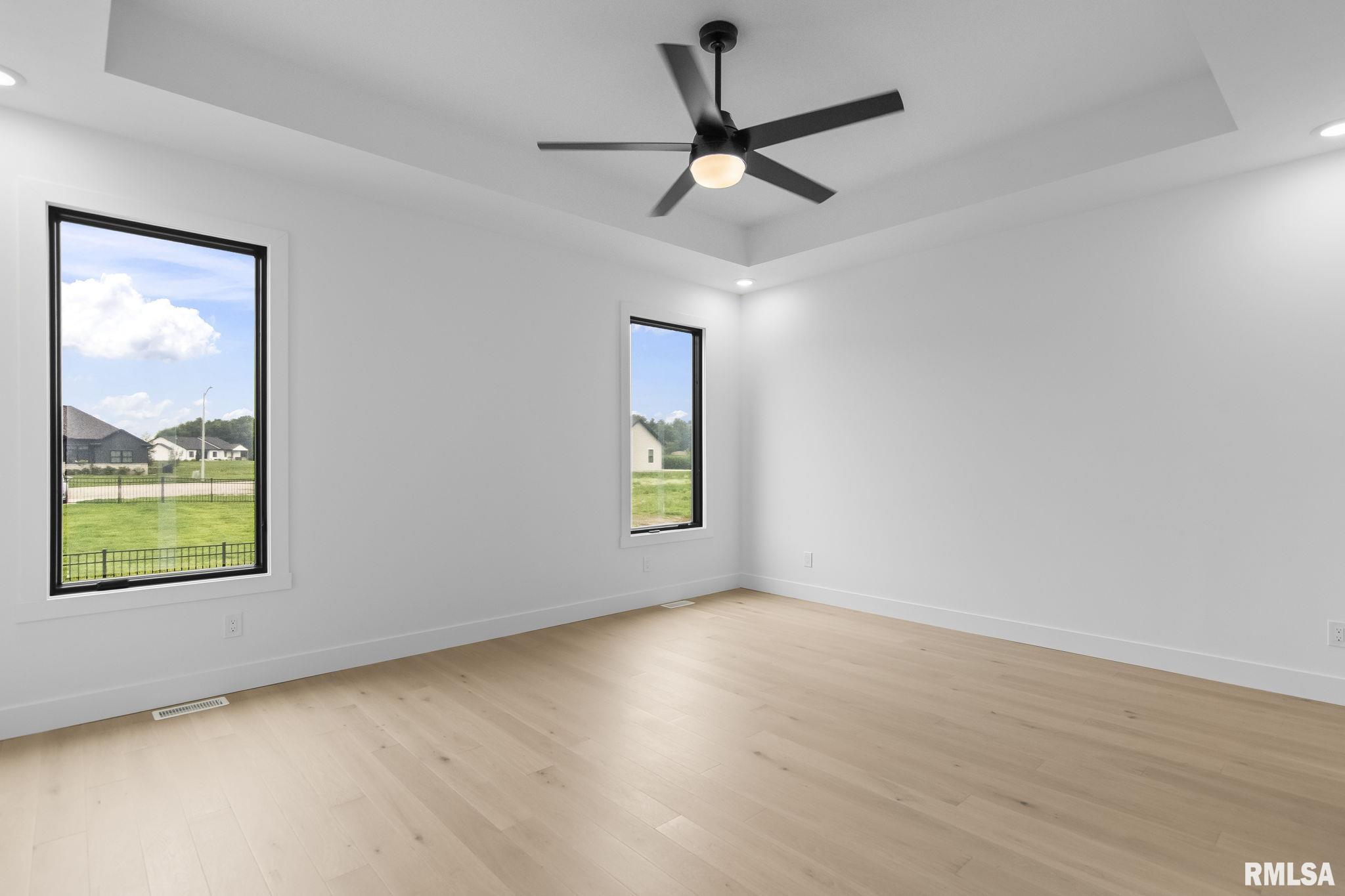 4620 Tess Drive Springfield, IL 62711 - Photo 13 of 35