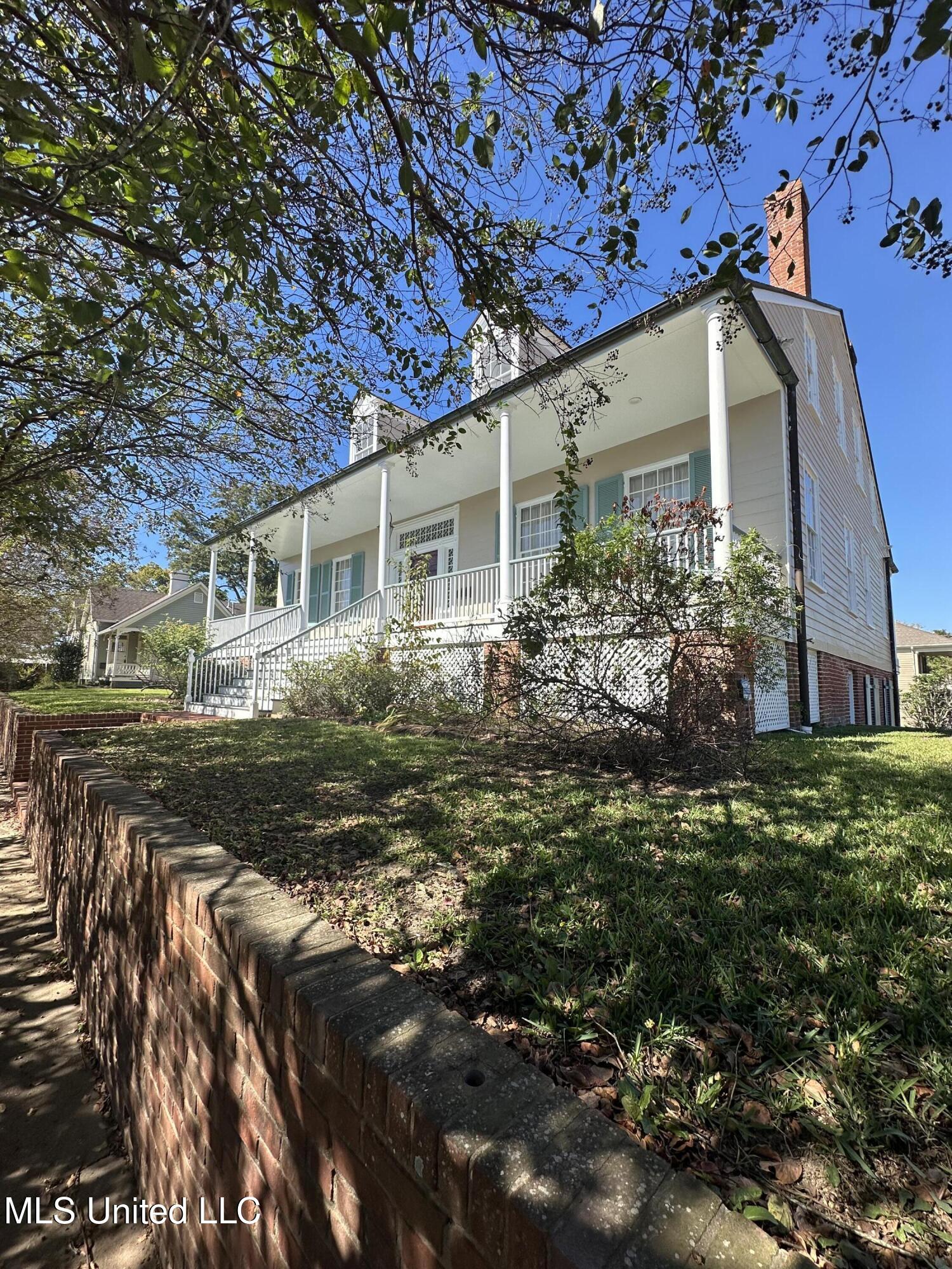 314 North Rankin Street Natchez, MS 39120 - Photo 6 of 31 IMG_3135