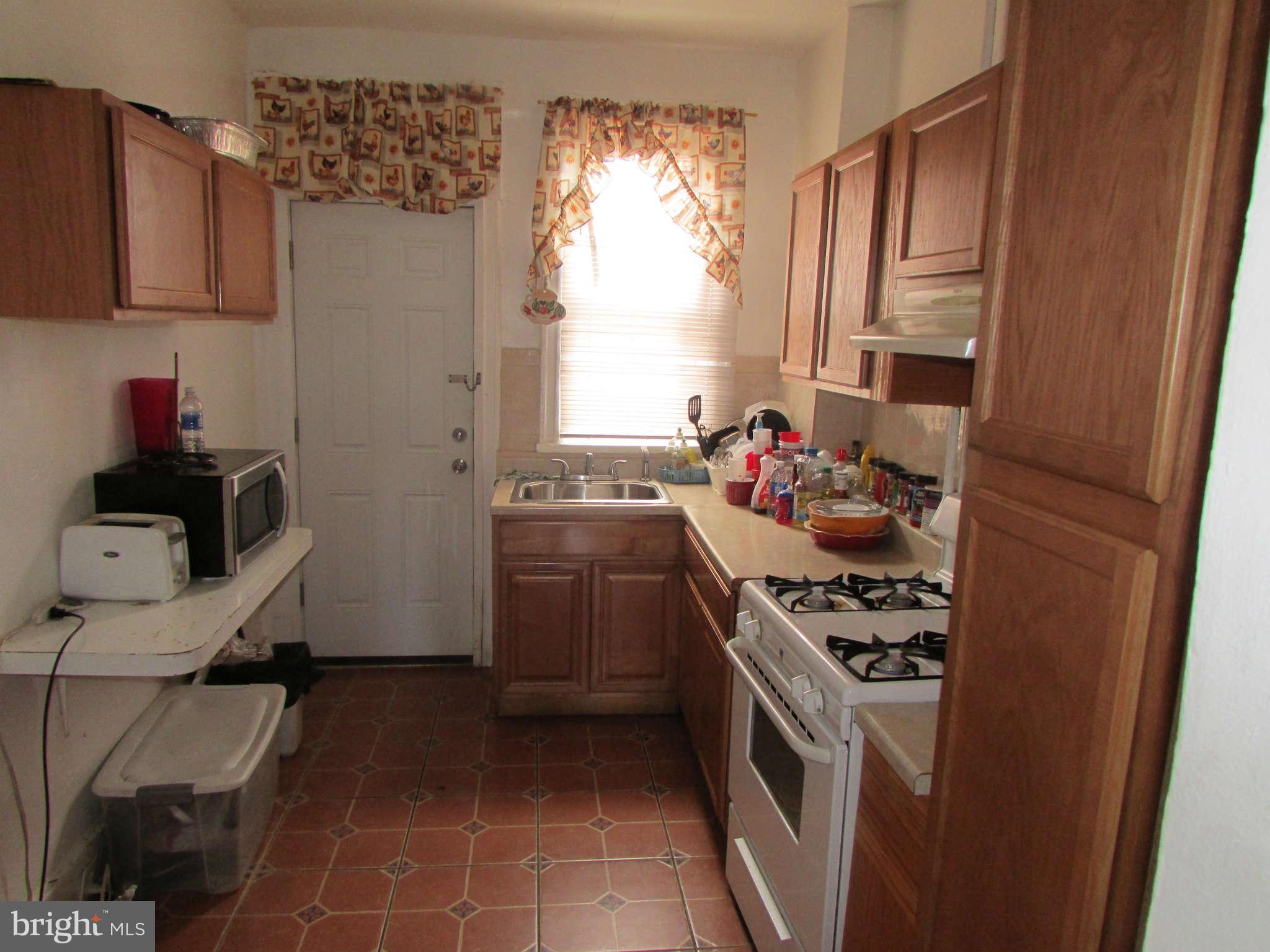 710 Columbia Road Northwest Washington, DC 20001 - Photo 14 of 30 Kitchen