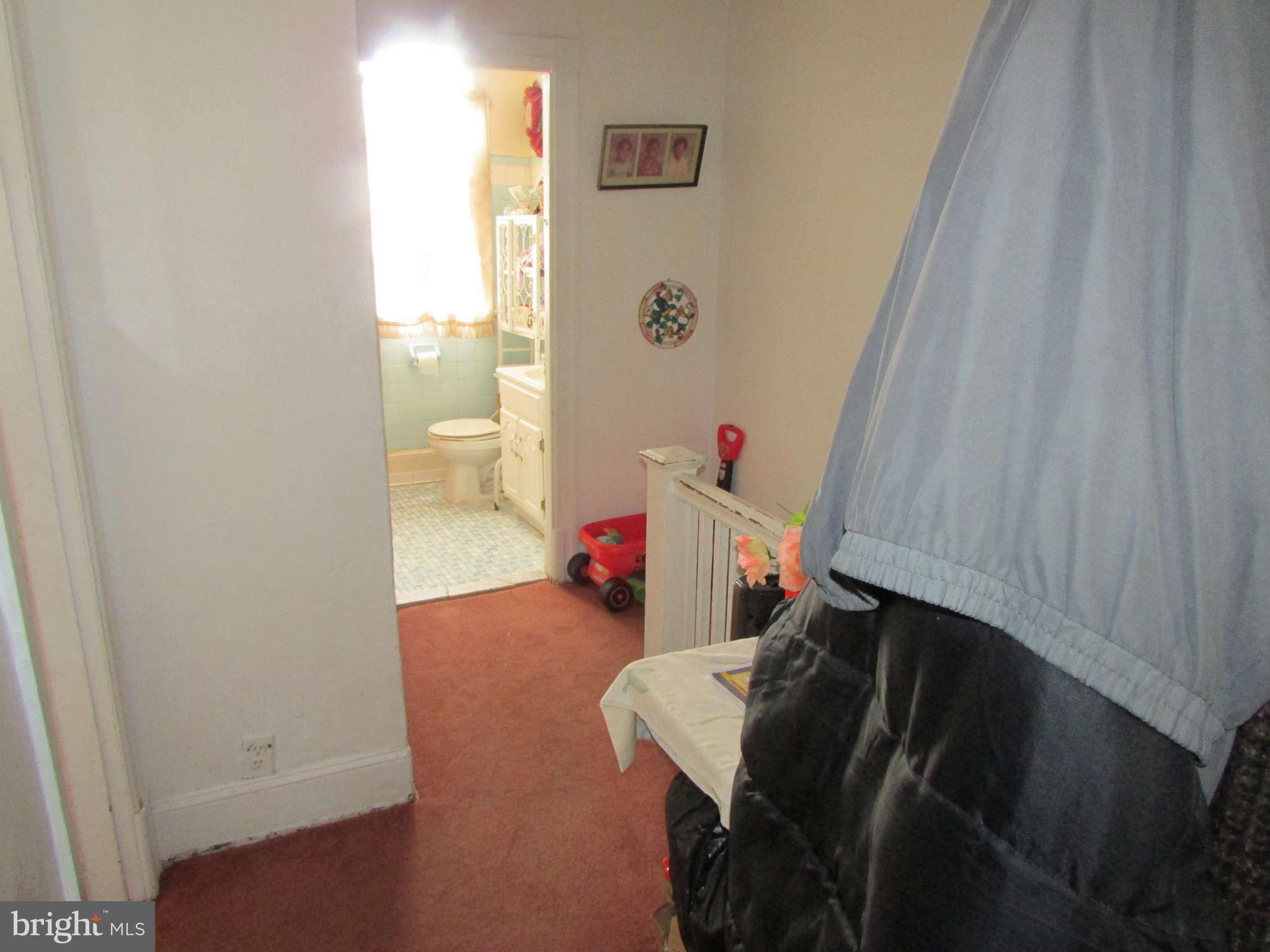 710 Columbia Road Northwest Washington, DC 20001 - Photo 8 of 30 Interior General
