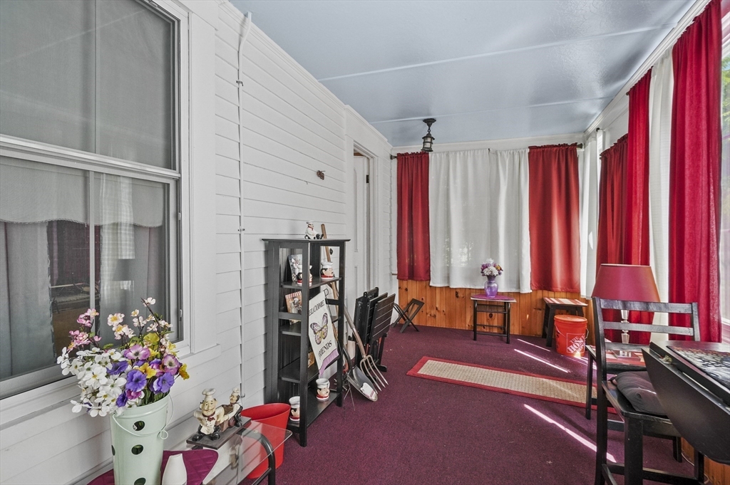 3 Newton Street Barre, MA 01005 - Photo 16 of 39 a room with musical instruments