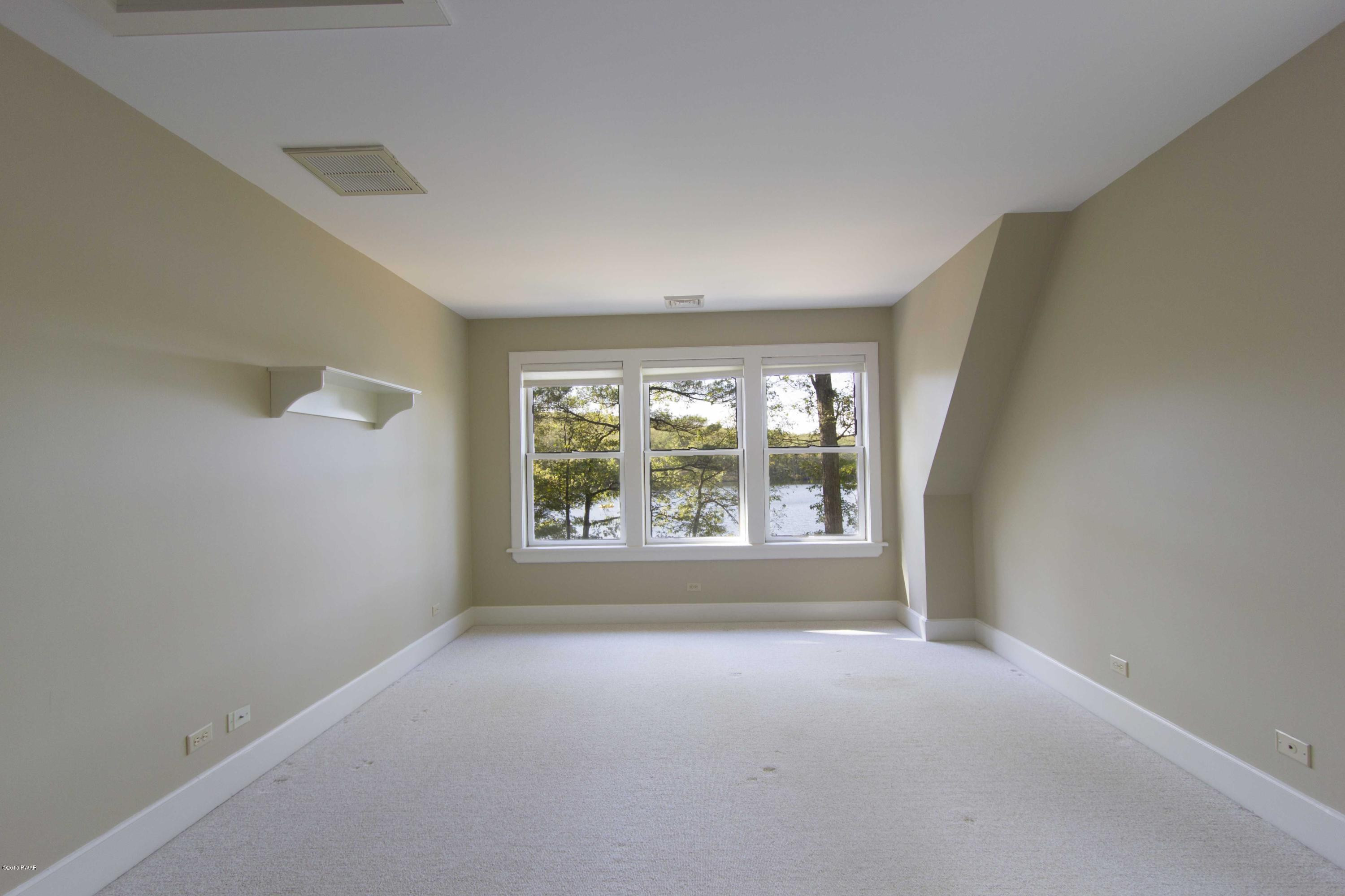 1 East Wenonah Road Tafton, PA 18464 - Photo 18 of 27