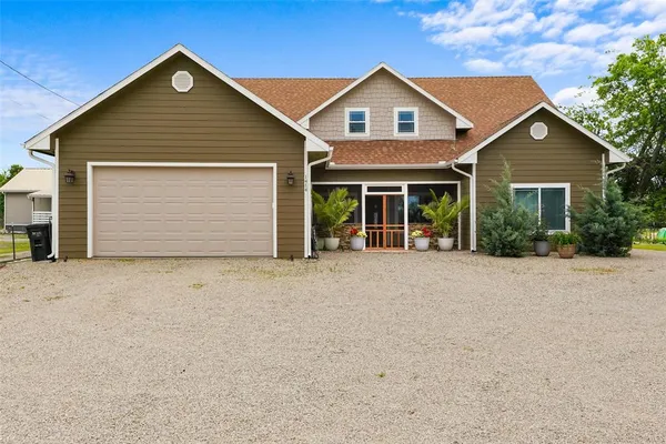 $922,000 | 1414 Rs County Road 1605, Point, TX 75472