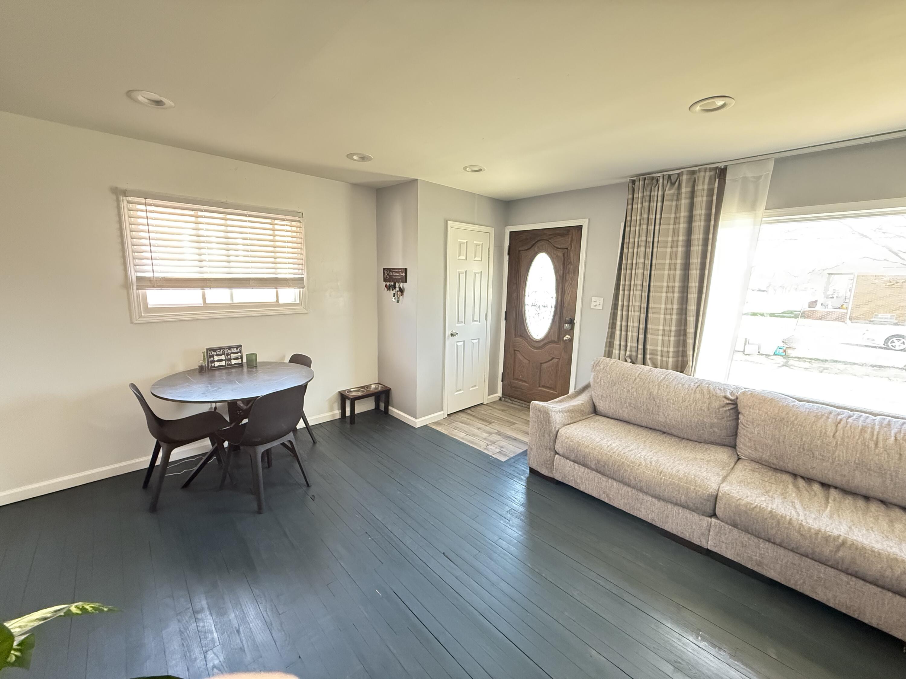 610 Western Street Inkster, MI 48141 - Photo 5 of 26 Front Door