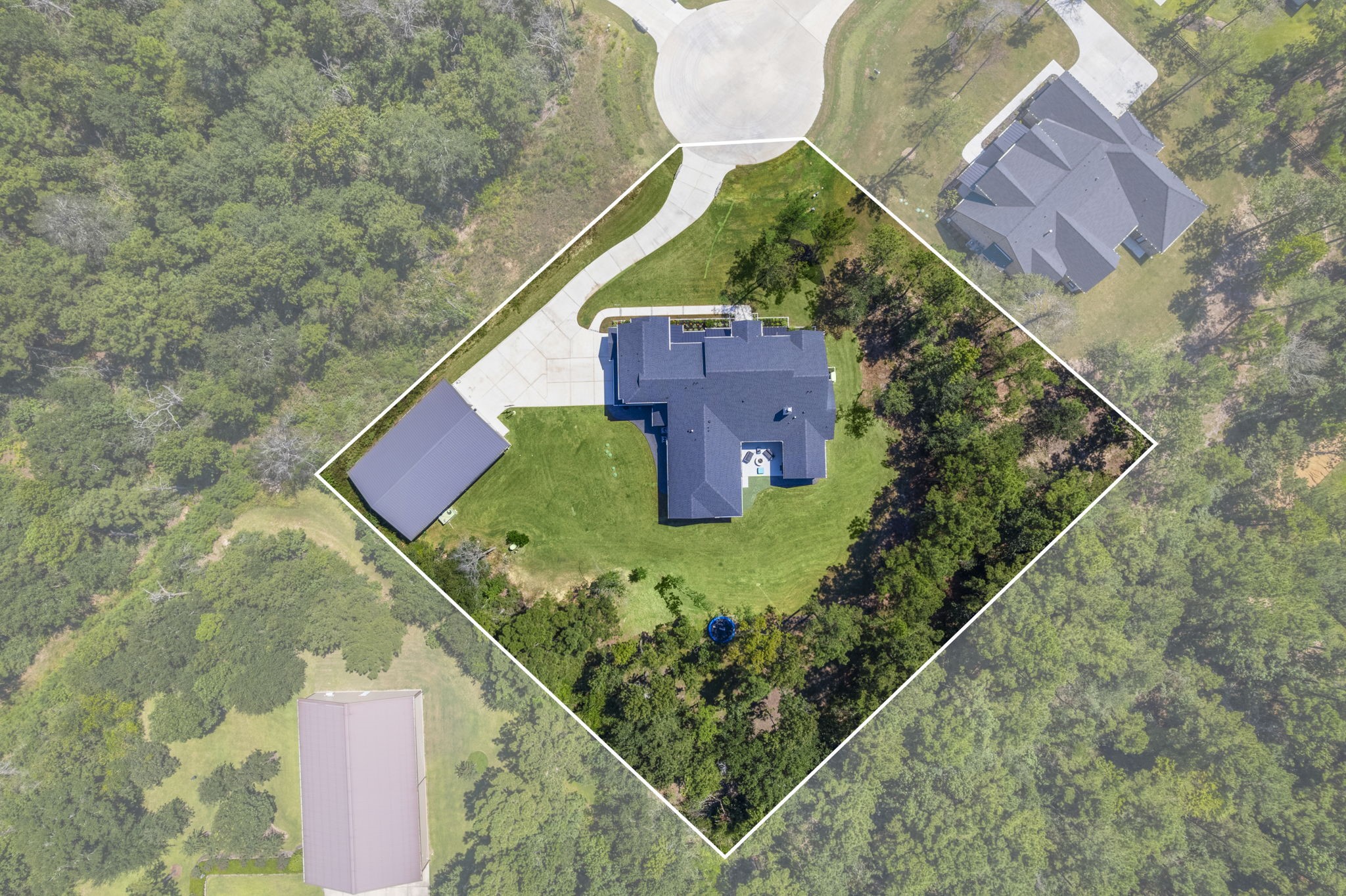 7100 Sycamore Grove Road Montgomery, TX 77316 - Photo 5 of 45 Private lot with plenty of room for a pool.
