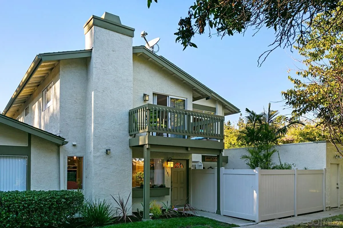 181 Countryhaven Road Encinitas, CA 92024 - Photo 2 of 33