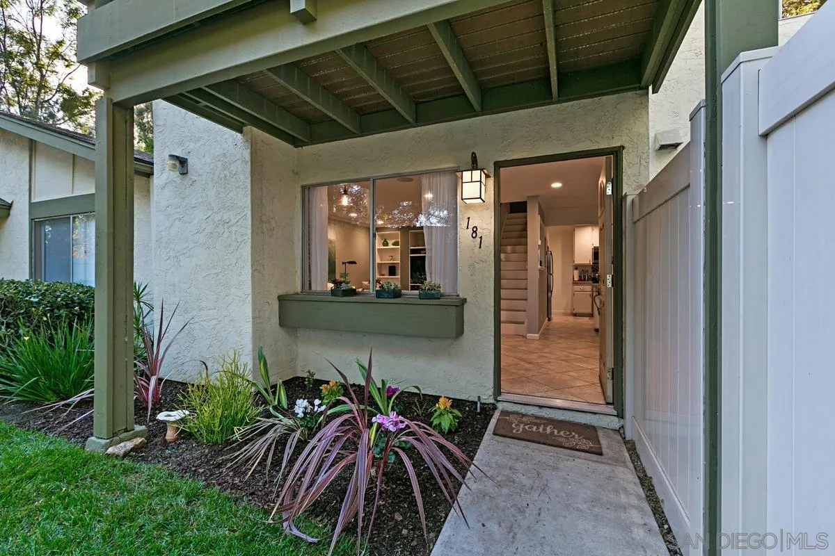 181 Countryhaven Road Encinitas, CA 92024 - Photo 7 of 33