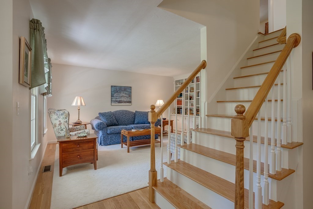 4 Teele Road Bolton, MA 01740 - Photo 6 of 34