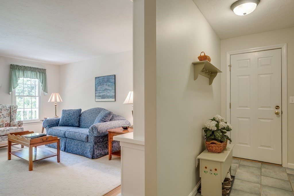 4 Teele Road Bolton, MA 01740 - Photo 9 of 34