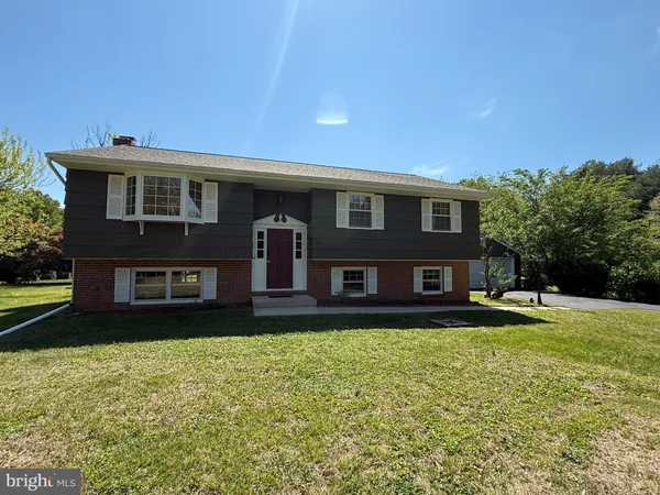$700,000 | 12901 Byefield Drive, Highland, MD 20777