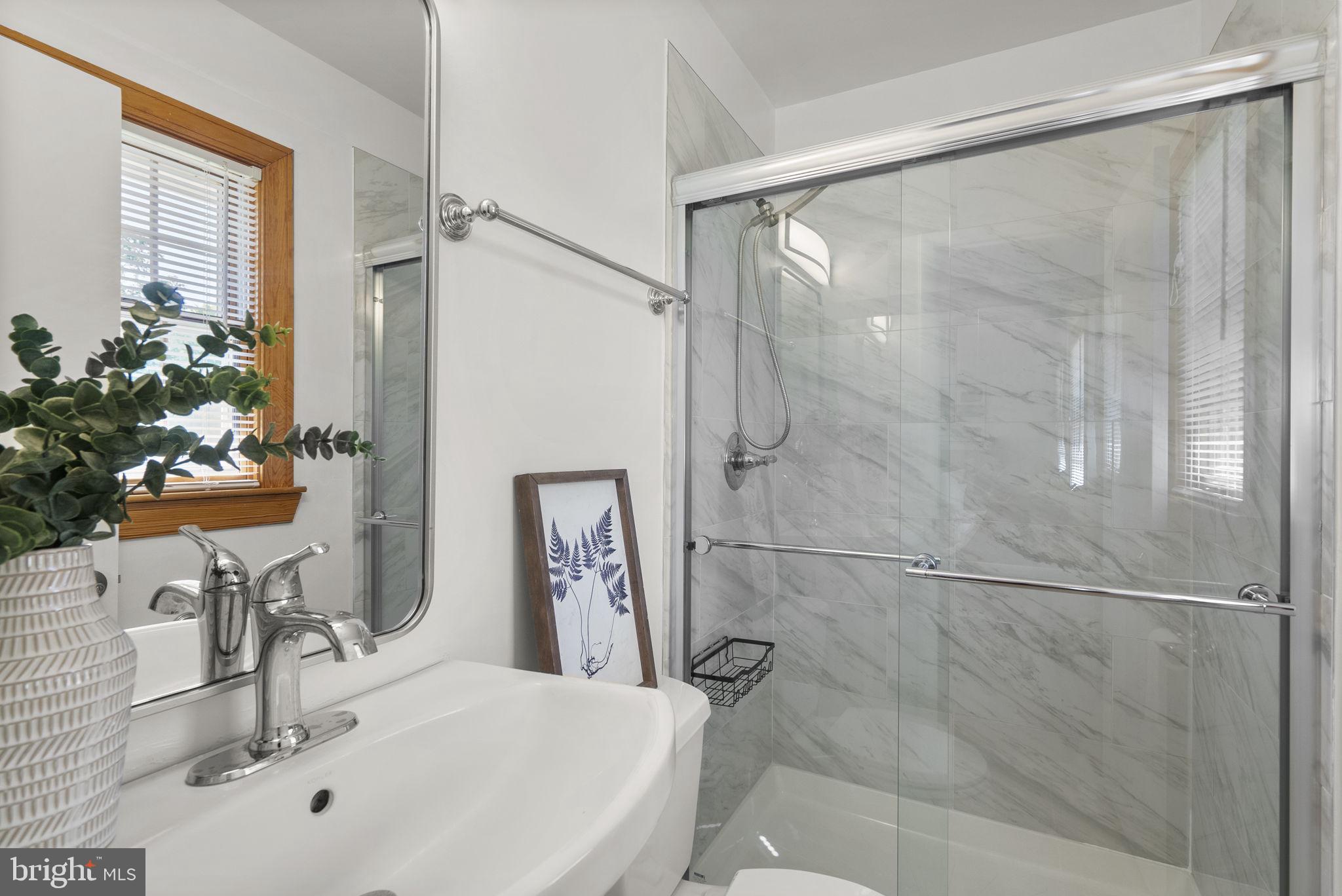 12901 Byefield Drive Highland, MD 20777 - Photo 15 of 39 Primary bathroom