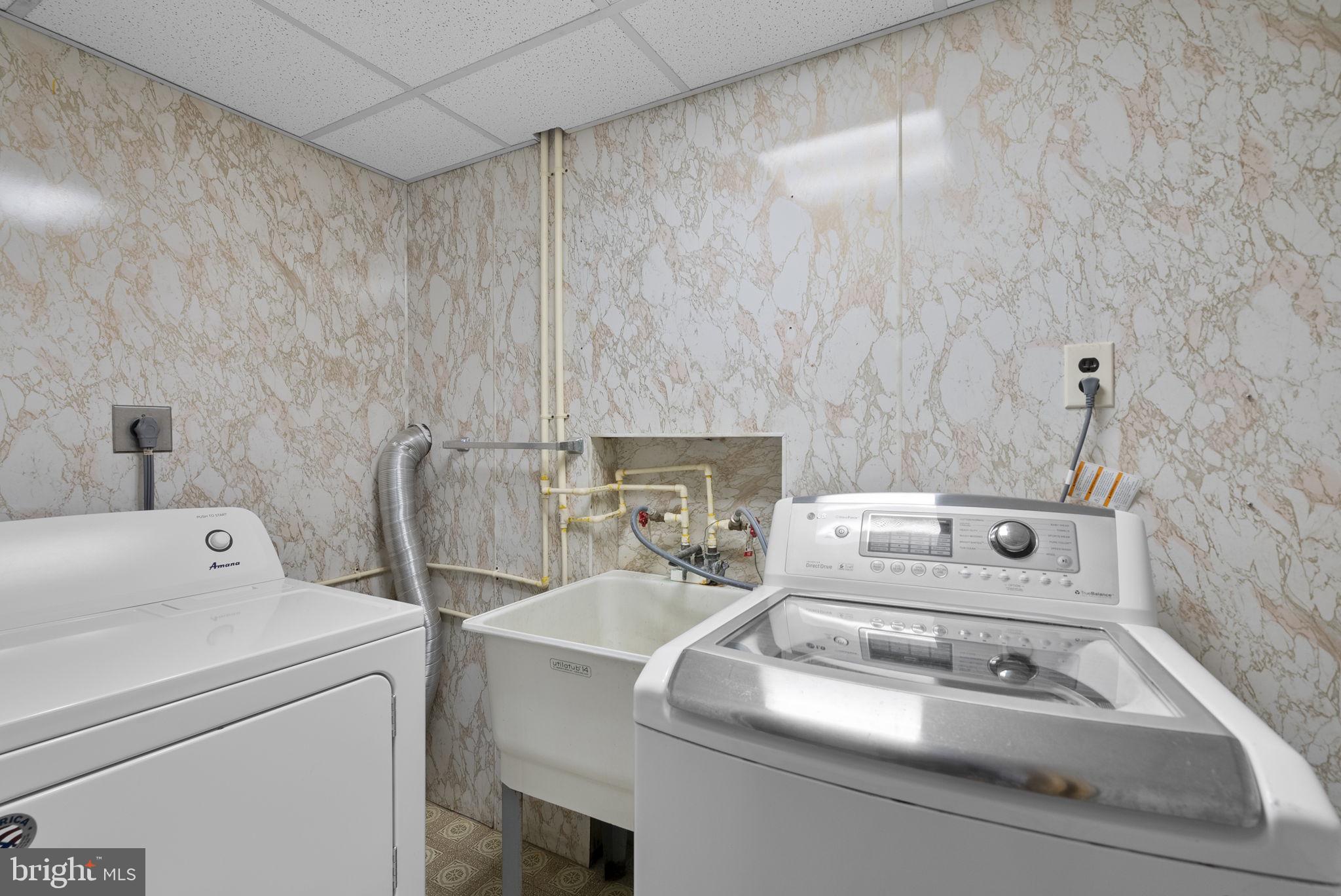12901 Byefield Drive Highland, MD 20777 - Photo 29 of 39 Laundry