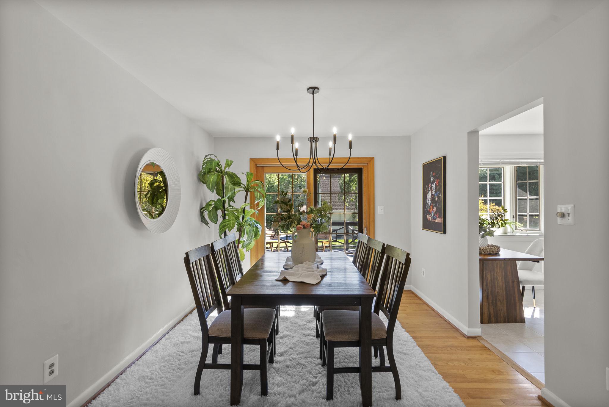 12901 Byefield Drive Highland, MD 20777 - Photo 7 of 39 Dining room