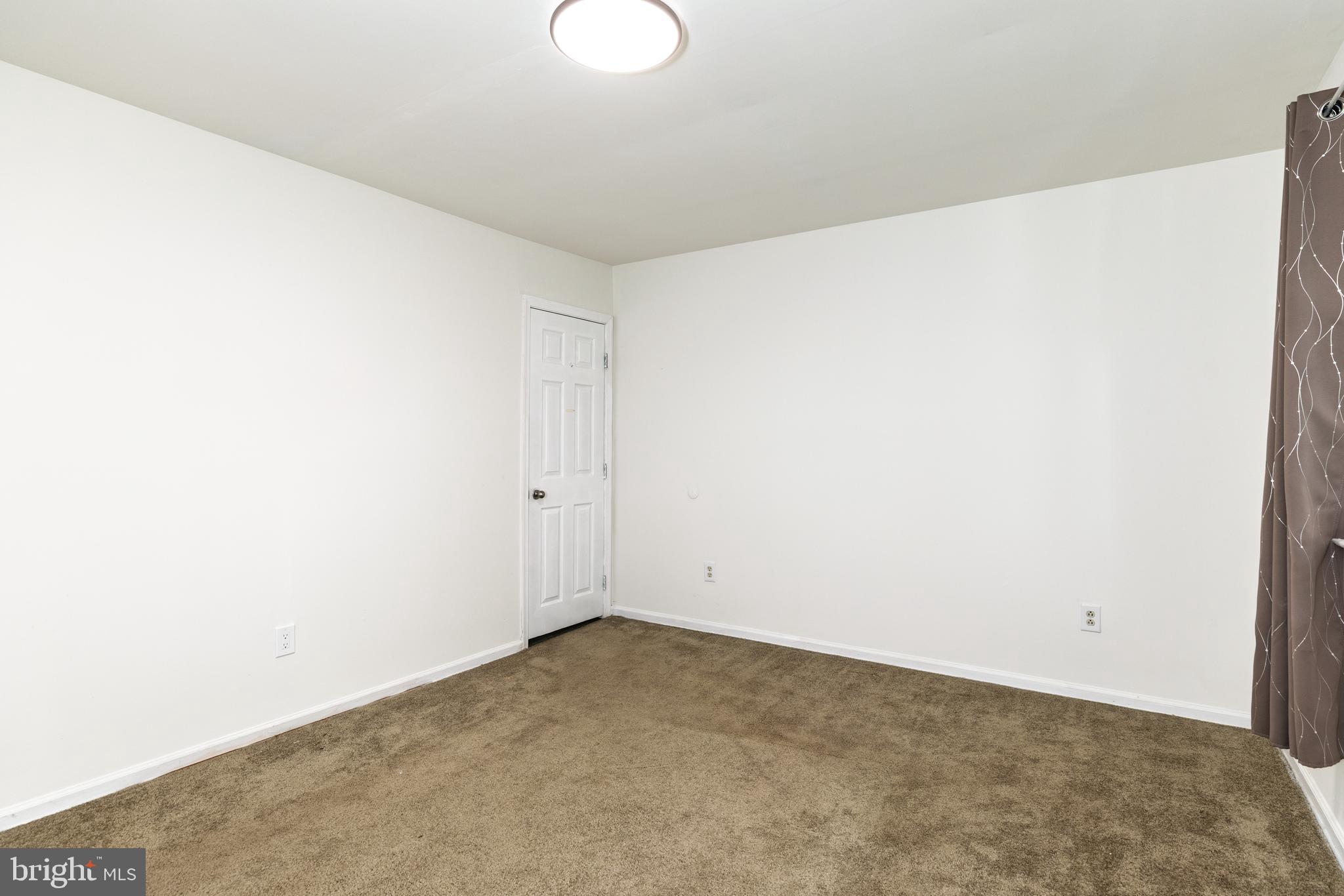 37 Millbrook Road Newark, DE 19713 - Photo 18 of 49 a view of small space