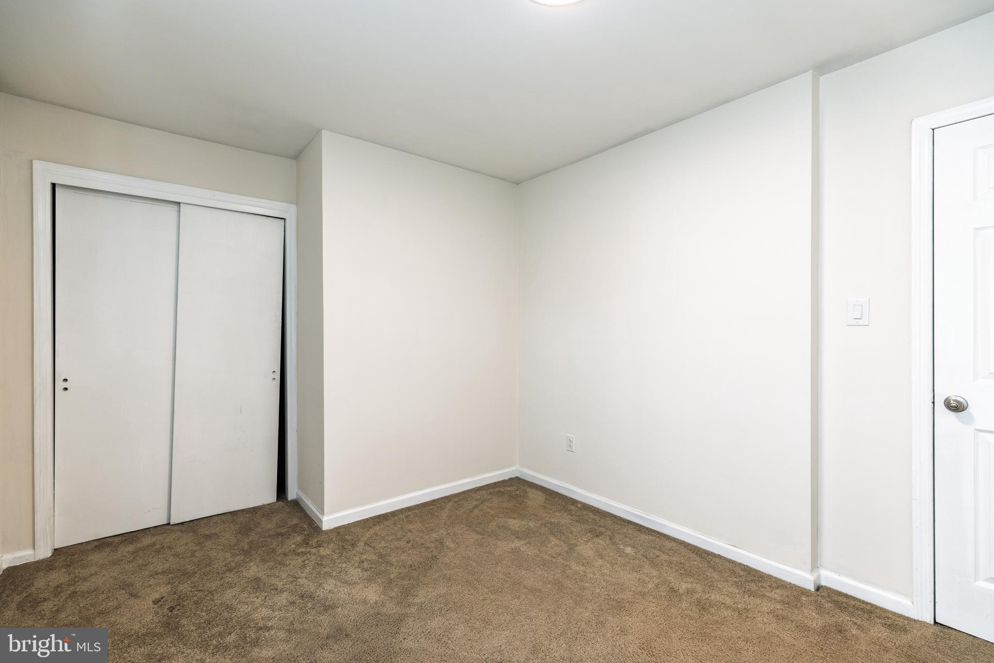 37 Millbrook Road Newark, DE 19713 - Photo 27 of 49 a view of an empty room