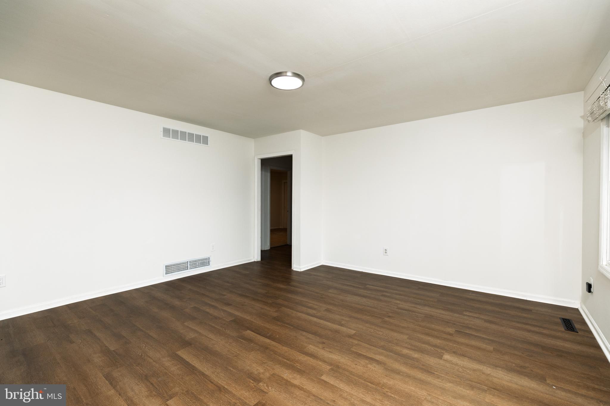 37 Millbrook Road Newark, DE 19713 - Photo 3 of 49 a view of an empty room