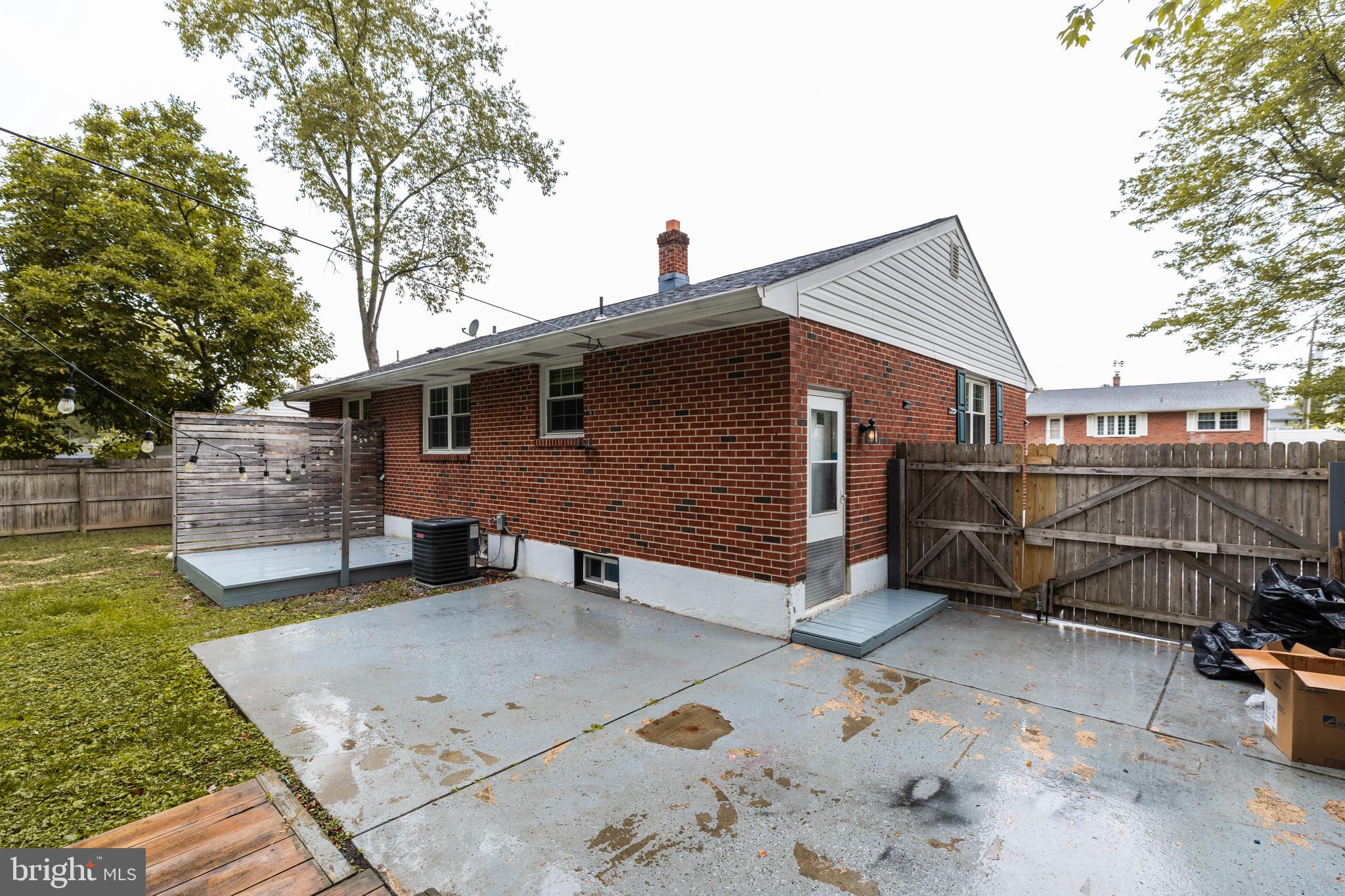 37 Millbrook Road Newark, DE 19713 - Photo 45 of 49 a view of a backyard with a sitting area