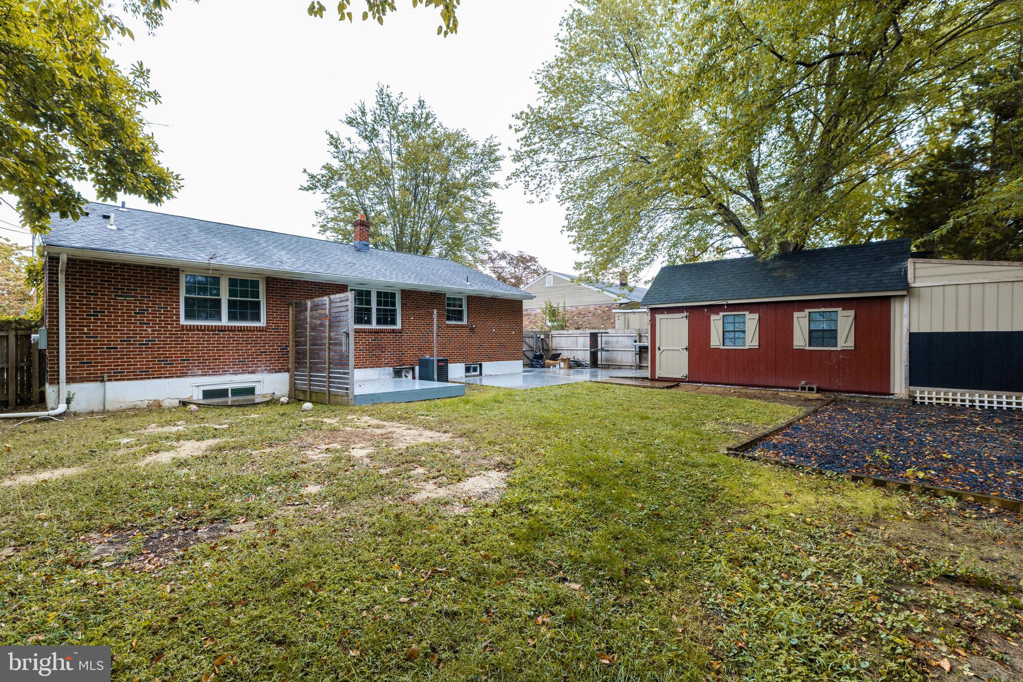 37 Millbrook Road Newark, DE 19713 - Photo 47 of 49 a front view of a house with garden