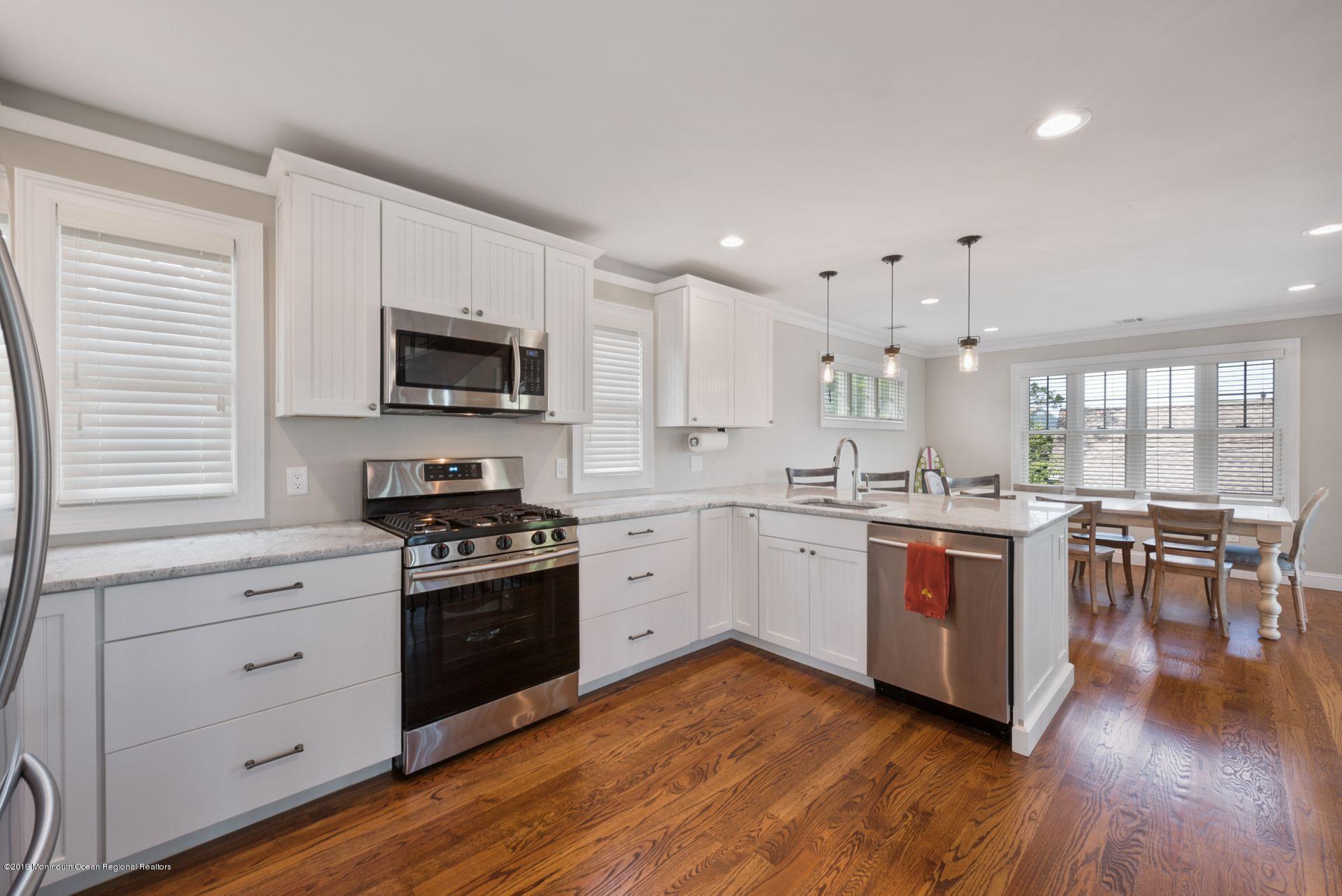 805 Bradley Road Point Pleasant, NJ 08742 - Photo 12 of 43 21
