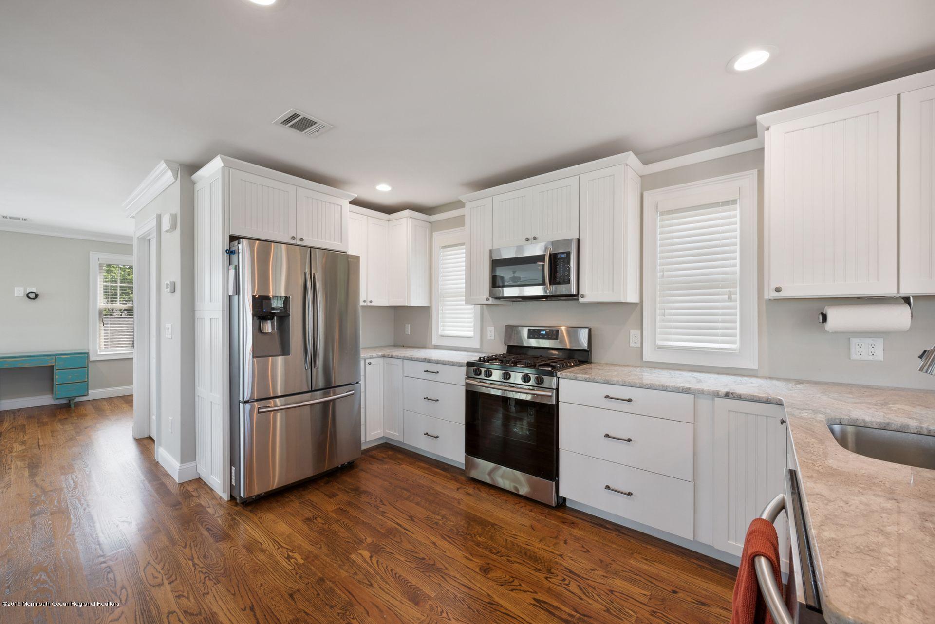805 Bradley Road Point Pleasant, NJ 08742 - Photo 13 of 43 24