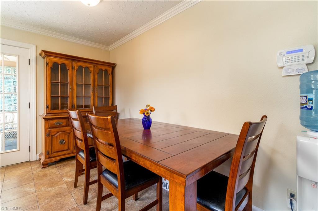 4811 Harvey Road Jamestown, NC 27282 - Photo 8 of 25 Gallery Image 8